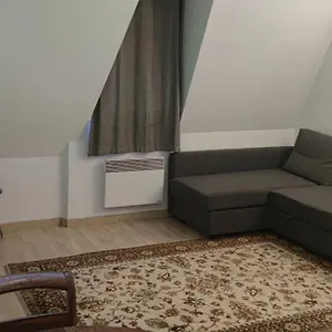 https://cosy-studioternes-near-palais-de-congres.fr-paris.fr